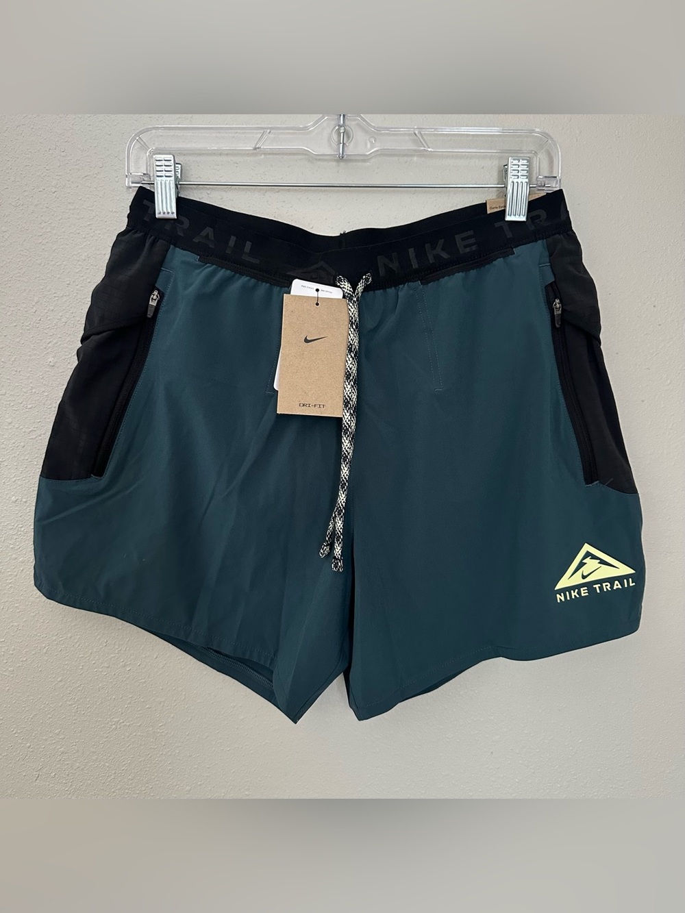 Nike Trail Second Sunrise 5" Brief Lined  Shorts Mens Sz M *DV9311-328